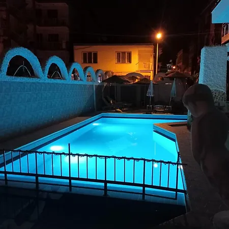 Fortin ゲストハウス 3*